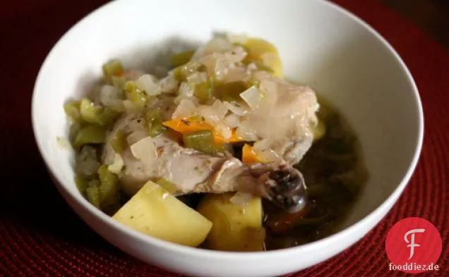 Padma Lakshmis roter Streifen Bier Huhn