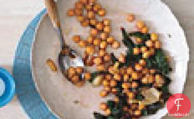 Geröstete Kichererbsen und Knoblauch mit Mangold