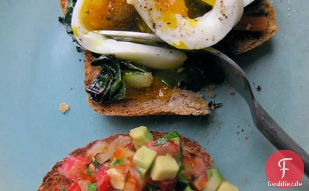 Avocado & Mangold Stem Salat auf Toast