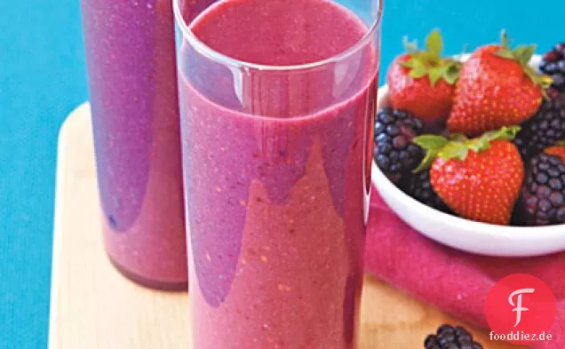 Ingwer, Beeren und Hafer-Smoothie