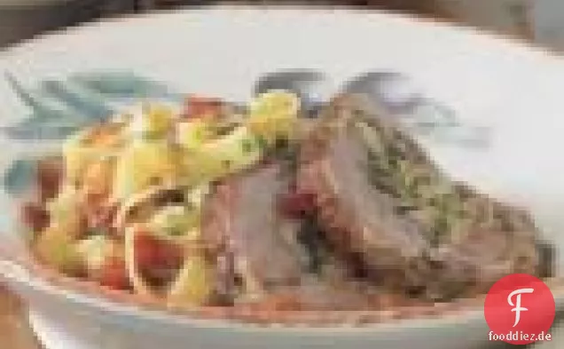 Schweinefleisch Braciole Mit Tagliatelle Und Tomatensauce