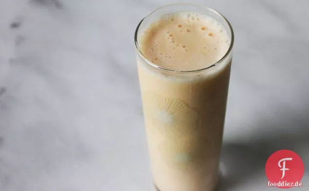 Pfirsiche und Sahne Smoothie -