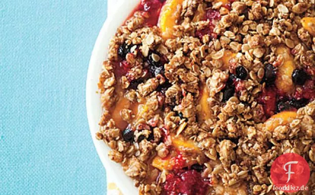 Pfirsich-Beeren-Crumble