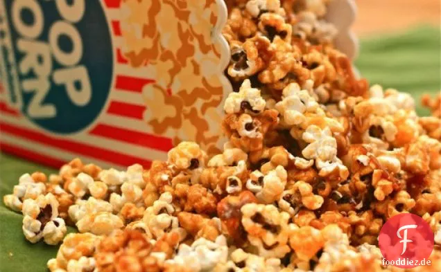 Würziger Käse-Karamell-Popcorn