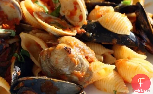 Französisch im Nu: Provenzalische Muscheln und Muscheln über Muscheln