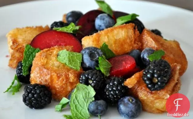 Sommer Obst Panzanella