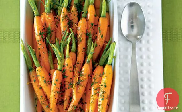 Baby-Karotten mit Dill, Butter und Zitrone