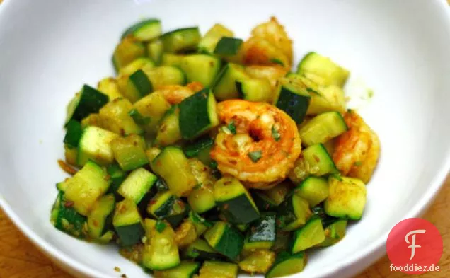 Ruta Kahate's Koriander Garnelen mit Zucchini