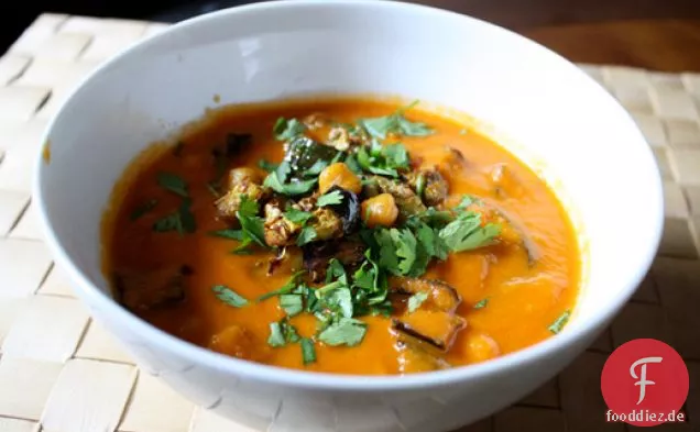 Abendessen heute Abend: Gebratene Tomaten-Auberginen-Suppe