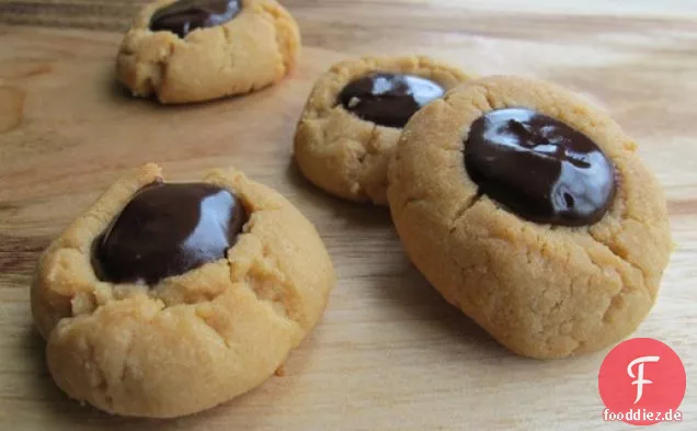 Erdnussbutter Schokolade Thumbprint Cookies