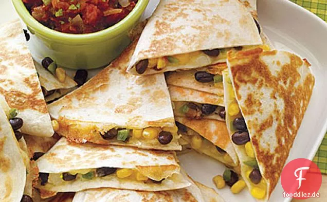 Käsige Mais-und-Schwarze-Bohnen-Quesadillas