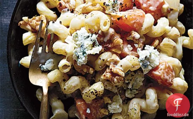 Cremige Butternut, Blauschimmelkäse und Walnuss-Cavatappi