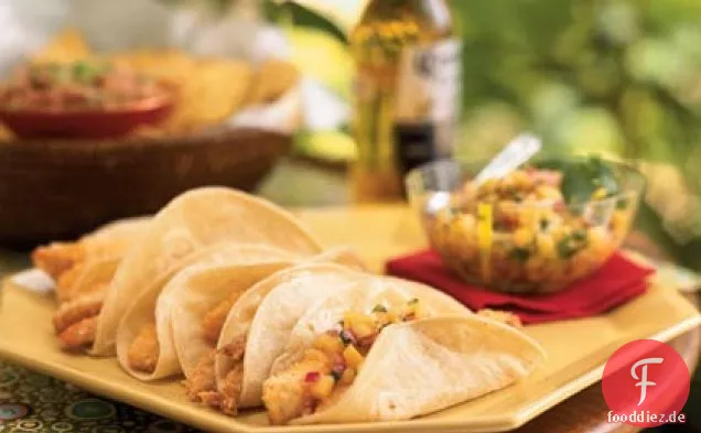 Tilapia-Tacos mit Pfirsich-Relish