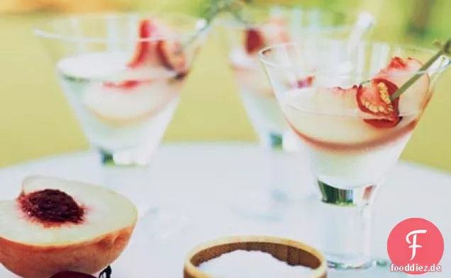 Pfirsich Martini mit Chilis aus dem Garten