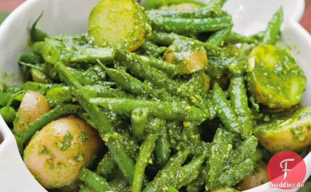 Michael Natkins Kartoffel-Bohnen-Salat mit Rucola-Pesto