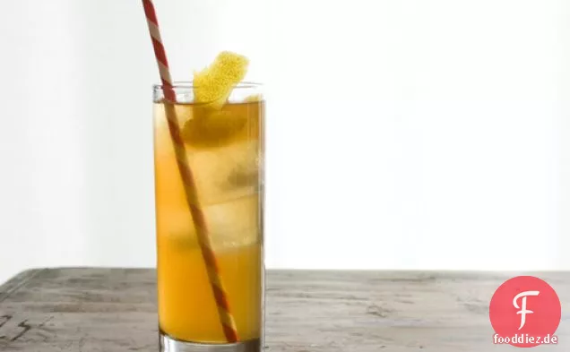 Rauchiger Eistee und Whiskeykühler