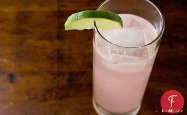 Rhabarber-Ingwer-Cocktail