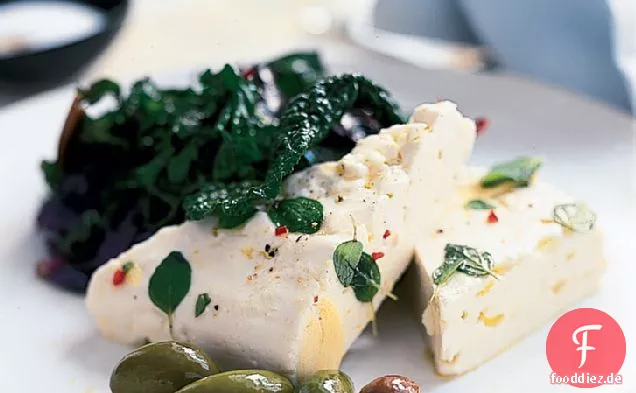 Warmer Feta mit Sautierten Grüns