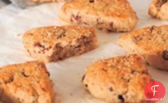 Kirsch-Walnuss-Scones