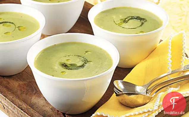 Gekühlte Pesto-Erbsensuppe