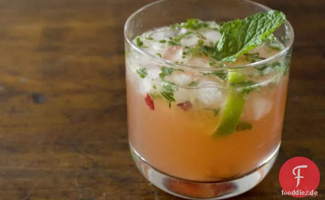 Trinken in der Saison: Cranberry Mojito
