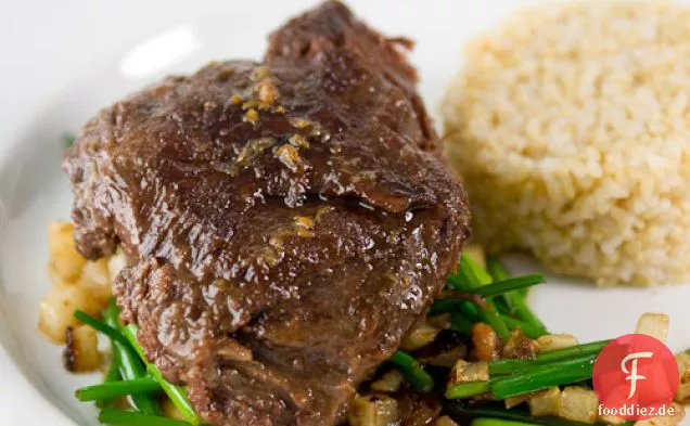 Rindfleisch Wange Confit Mit Karamellisierten-Rüben