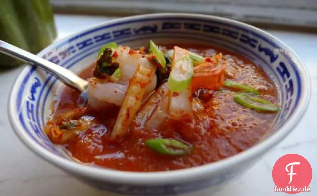 Kochen Sie das Buch: Kimchi Gazpacho mit Garnelen