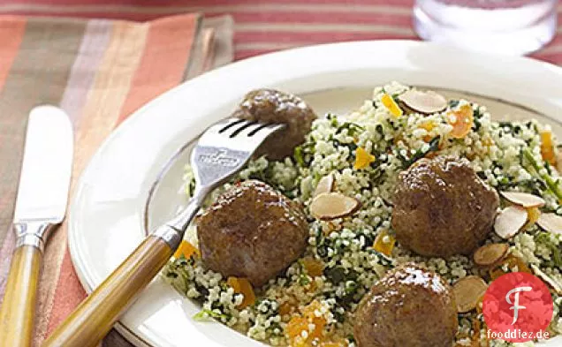 Lammfleischbällchen über Couscous
