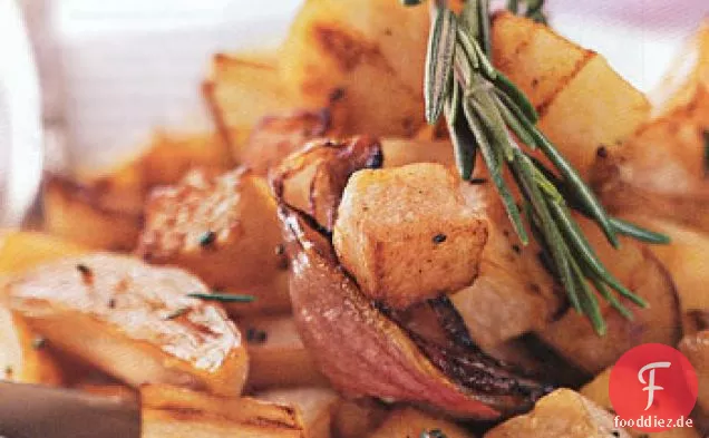 Sautierte Rüben und Pastinaken mit Rosmarin