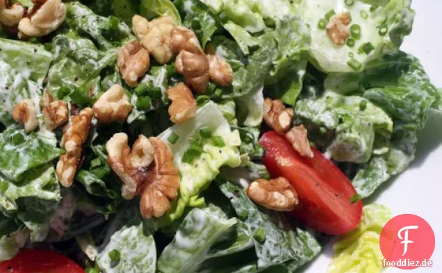 Französisch im Nu: Grüner Salat mit cremigem Ziegenkäse-Dressing