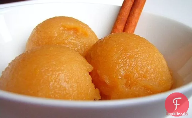 Übrig gebliebener Apfelmus? Machen Sie Zehn-Minuten-Sorbet