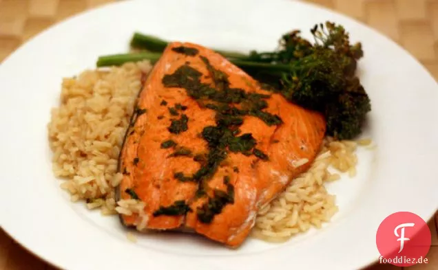 Abendessen heute Abend: Limette und Honig-glasierter Lachs mit Reis und Broccolini