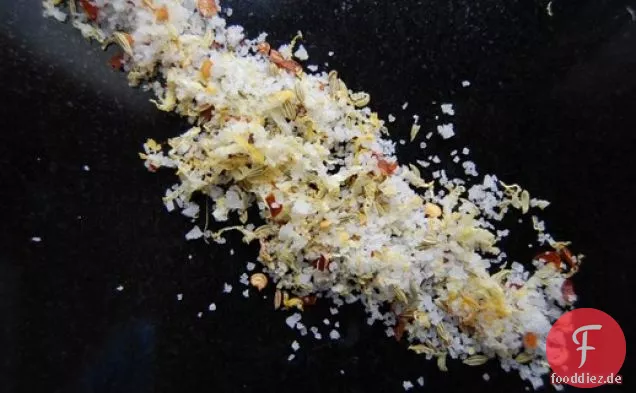Zitronensalz mit Fenchel und Chili