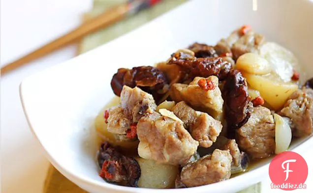 Chinesische Schweinerippchen mit Daikon und getrockneten Austern (????????)