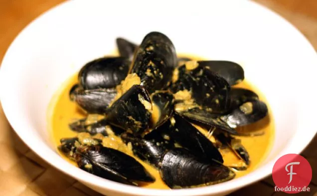Abendessen heute Abend: Muscheln in Goan Sauce (Thisri)