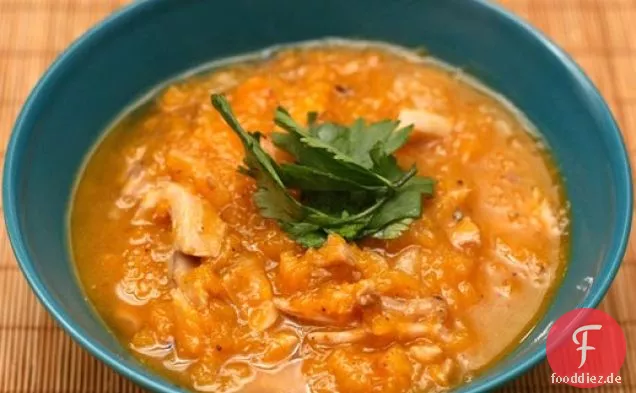 Abendessen heute Abend: Gebratenes Huhn und Butternut-Kürbis-Suppe