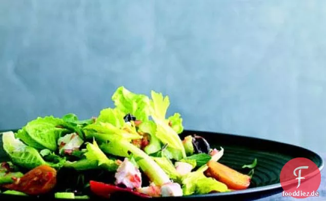 Griechischer Salat mit Gerösteten Rüben, Oliven und Feta