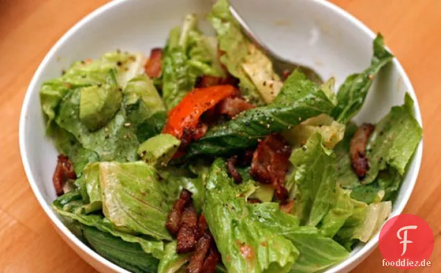 Abendessen heute Abend: Speck, Salat und Tomatensalat mit Aioli-Dressing