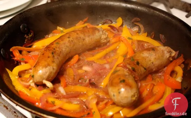 Abendessen heute Abend: Würzige italienische Wurst mit Paprika-Sandwich