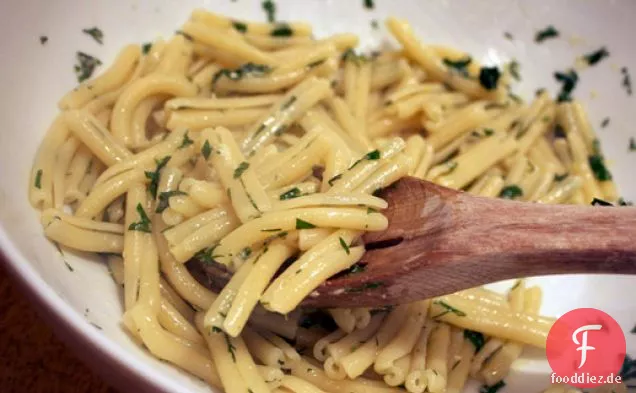 Abendessen heute Abend: Pasta mit Frühlingskräutern