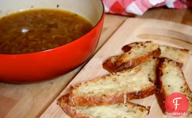 Essen Sie für acht Dollar: Französische Zwiebelsuppe