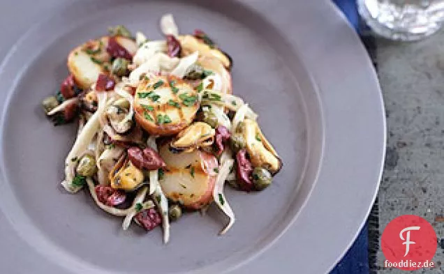 Gegrillte Muschel und Kartoffelsalat