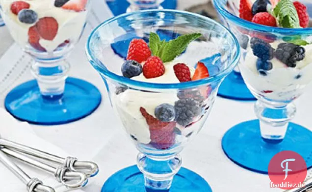 Citrus-Beeren-Parfait