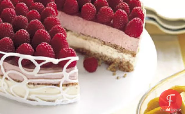 Himbeer-Pfirsich-Parfait-Kuchen