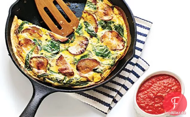 Spanische Kartoffel-Spinat-Tortilla mit Paprika-Sauce