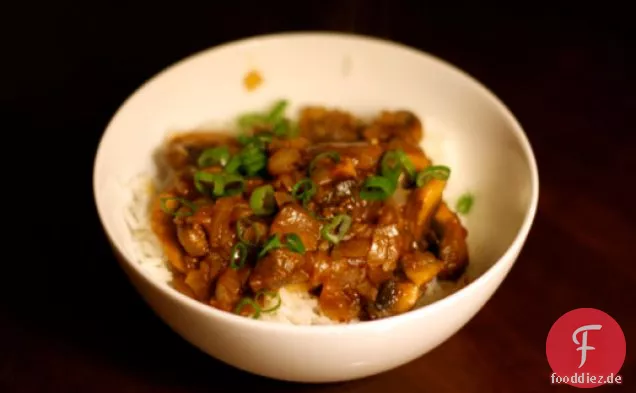 Abendessen heute Abend: Pilz Bhaji (Pilze in Tomaten-Zwiebel-Sauce)