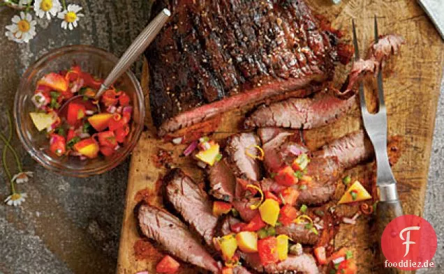 Gegrillte Melasse Flank Steak mit Wassermelone Salsa