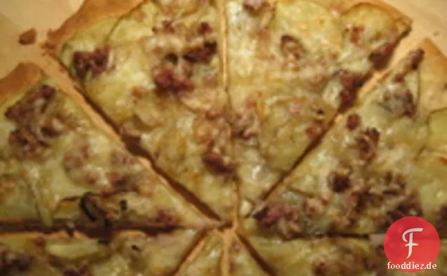 Fleisch Lite: Kartoffel und Wurst Pizza