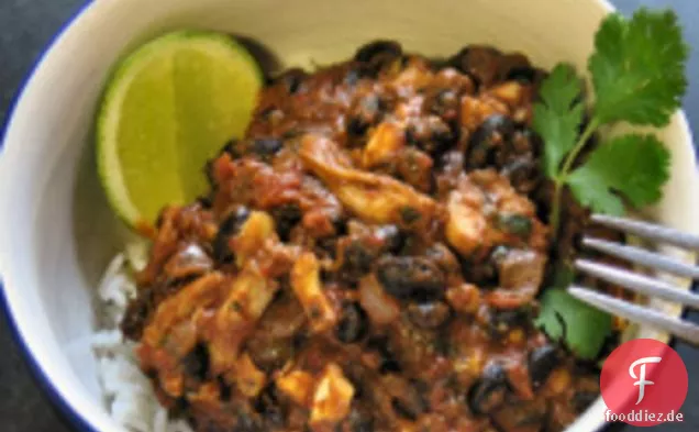 Fleisch Lite: Schwarze Bohne und Cashew Huhn Chili