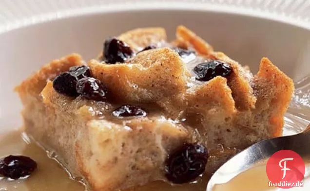 New Orleans Brotpudding mit Bourbon-Sauce